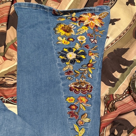 Telepatia Denim - 105.  Floral Embroidered Denim Flare Jeans